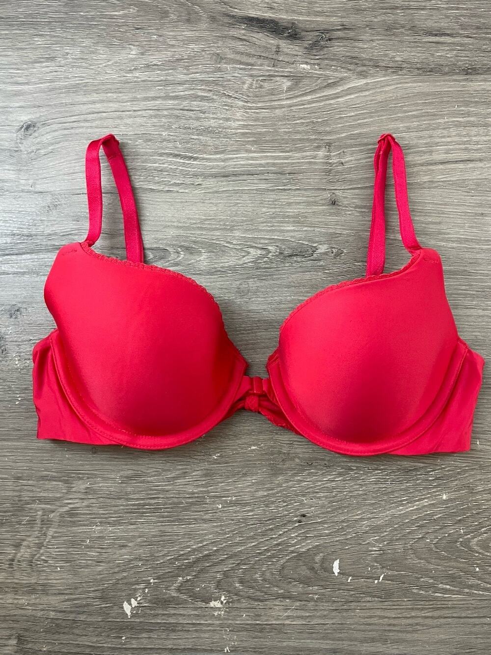 Victoria's Secret Red Satin & Black Lace Demi Bra – 32C – Underwire